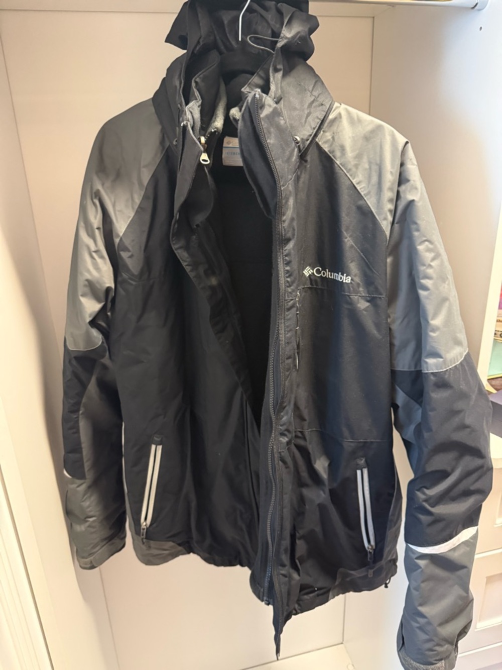 Columbia Men's Interchange Black and Gray Winter Jacket
